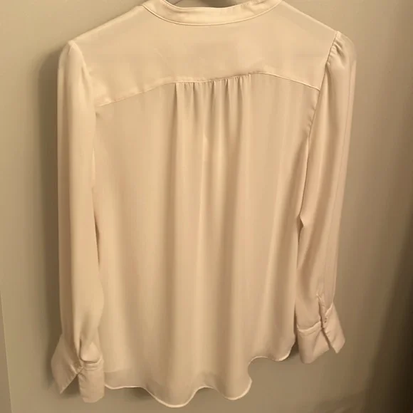 Loft EUC cream sheer long sleeve - Picture 3 of 7